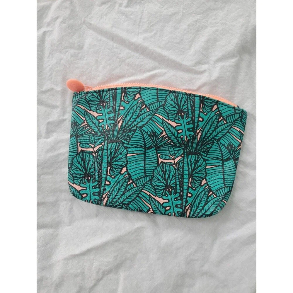 Ipsy Make-up‎ Bags (Lot Of 8) READ DESCRIPTION-Flowers/Vampire Lips/Lemons/Pink